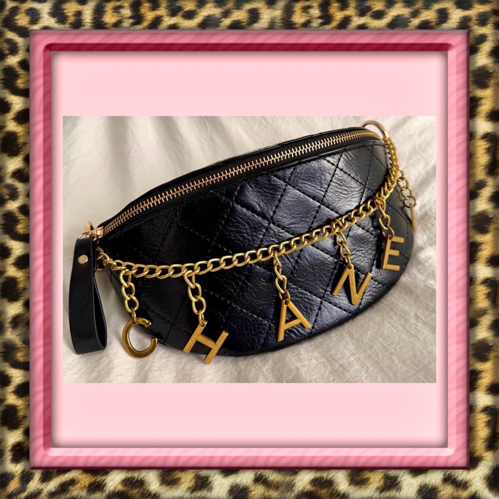 👑✅PRICE FIRM✅ Stylish Black Bum Shoulder Bag with Gold Brass Charms. NWOT